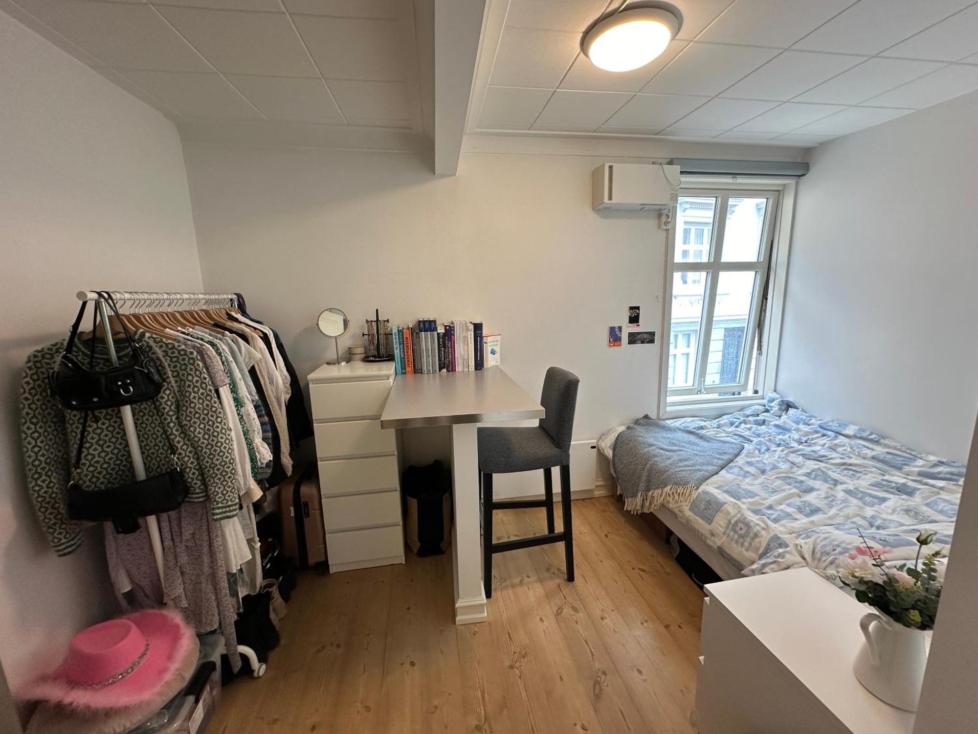Sjarmerende Bolig Like Ved Togstasjonen Lägenhet Bergen Exteriör bild
