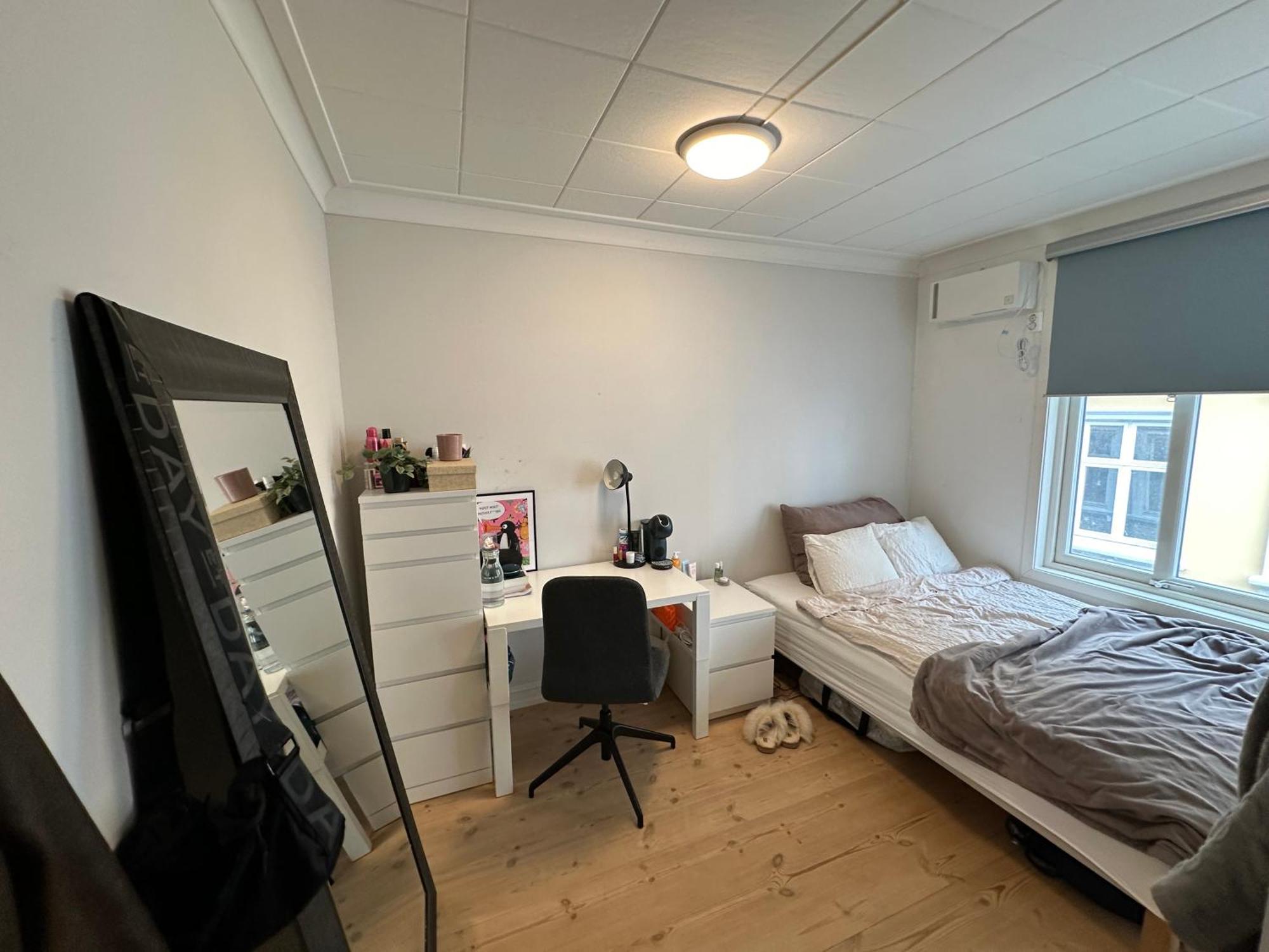Sjarmerende Bolig Like Ved Togstasjonen Lägenhet Bergen Exteriör bild